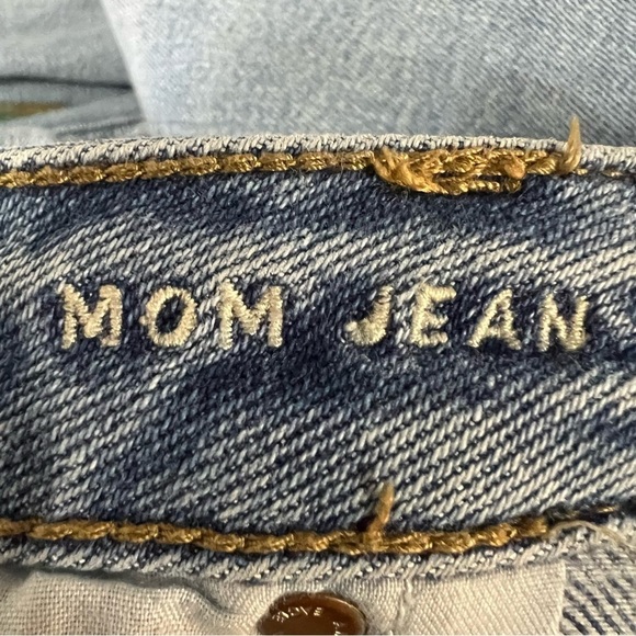 American Eagle Mom Jeans Size 18 - Picture 11 of 12